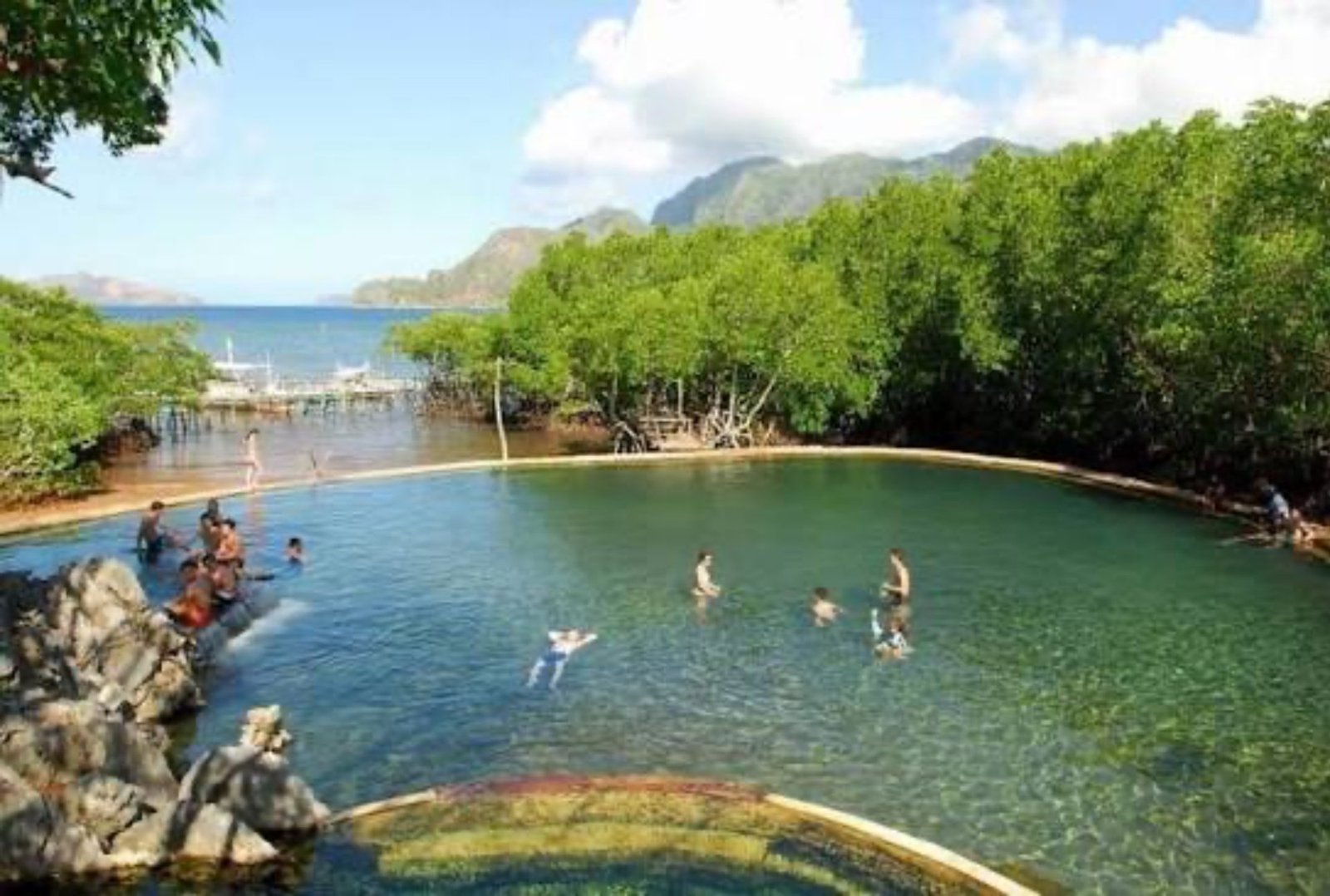 Maquinit Hot Spring